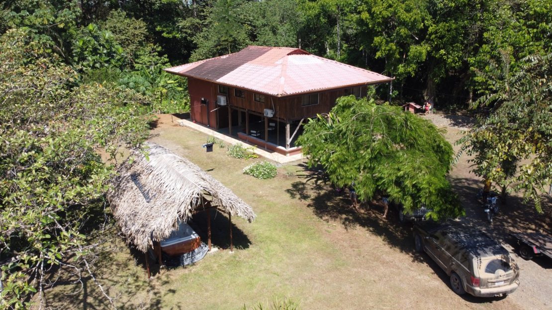 Gorgeous multi-house property in Canaza