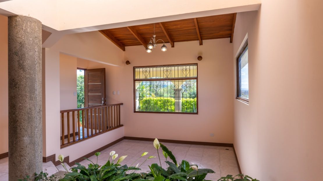 Cozy Home For Sale Grecia San Isidro