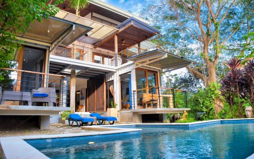 506 TennisCourt, Jawa Ecolodge & Skawak Jungle House: Your Eco-Paradise in Nosara