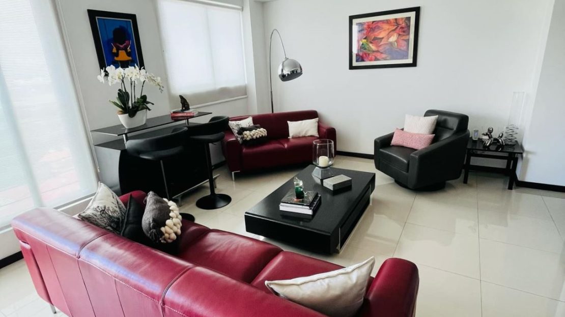 Furnished apartment for sale in La Sabana near Escazu