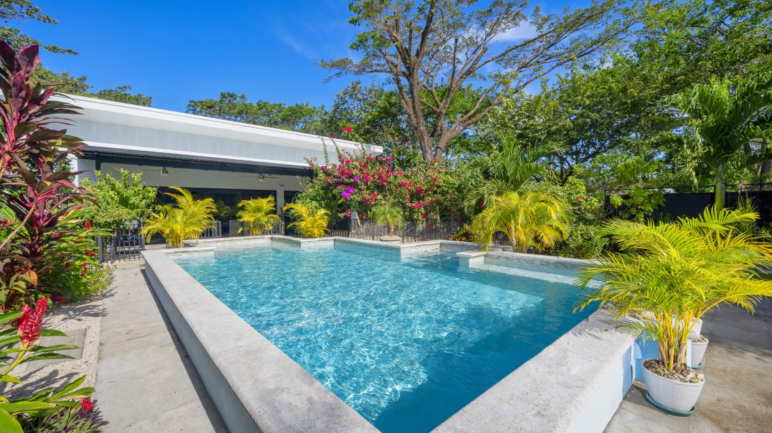 Large Pool & Multi-Purpose Studio