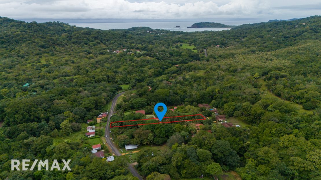 CASA DE JOE – On 2 Lots !! Guanacaste | REMAX