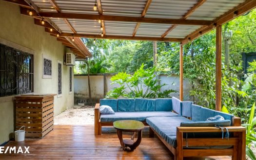 CASA FAMILIAR- THE PERFECT JUNGLE HOME