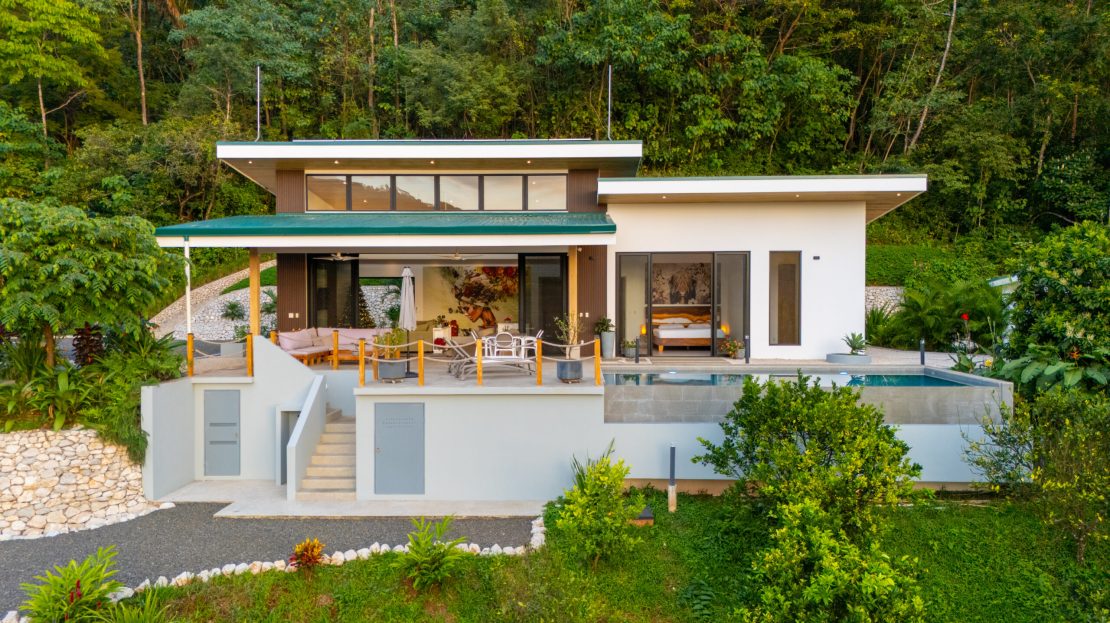 Casa Campeón – Sustainable Mountain Estate Between Samara and Nosara in Finca Cotinga Azul Guanacaste | REMAX