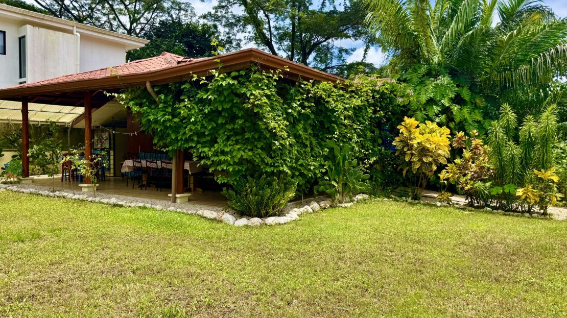 Casa Maracuyá – Peaceful Home in Samara Guanacaste | REMAX