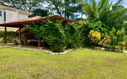 Casa Maracuyá – Peaceful Home in Samara Guanacaste | REMAX