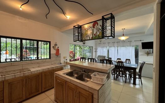 Casa Sol: Elegant Oasis in the Heart of Bosque del Lago Guanacaste | REMAX