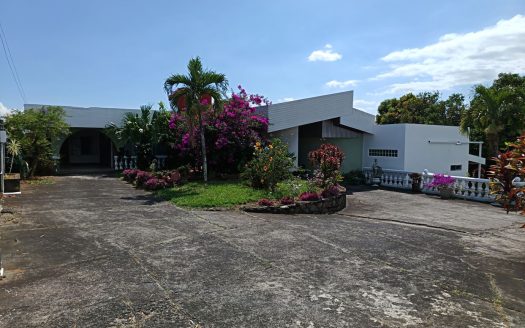 Property with House for sale, Sarchí.