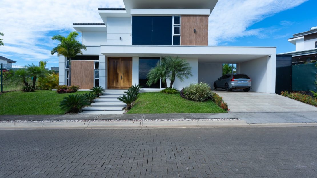 Costa Rica Real Estate