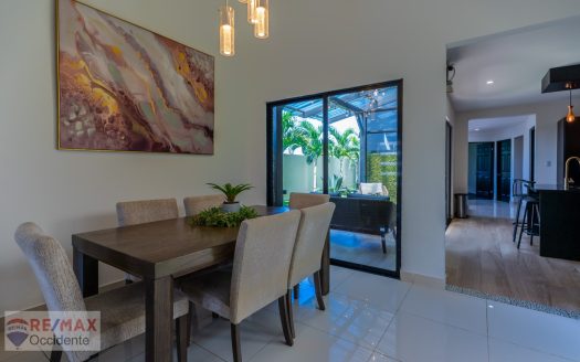 Lorenzo House For sale located in Grecia