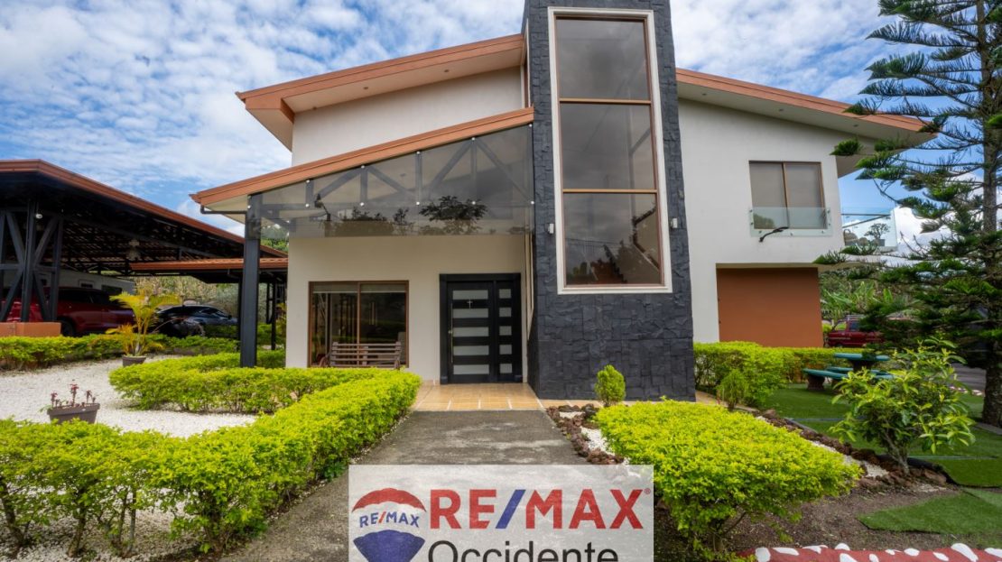 Quinta  Naranjo for Sale: More Than a Property