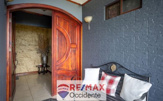 House for sale, Sarchí, La Luisa.