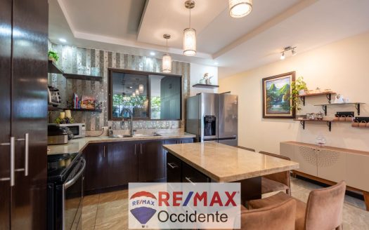 Modern house for Sale Grecia Costa Rica