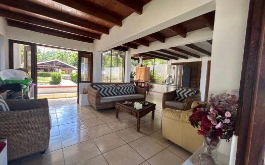 Beachfront Paradise in Playa Tivives – Stunning Home + Guest Bungalow, Ideal for Living or Investment