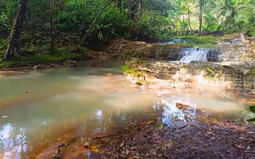 2-Bedroom River and Jungle Home in Ojochal, right off Finca Marañon, with stunning jungle & mountains views.