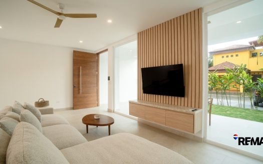 Luxury Turnkey Home in Hermosa Beach