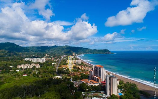 Jaco Bay pool view three bedroom condo