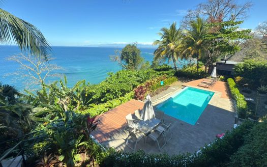 Oceanfront home in Punta Leona