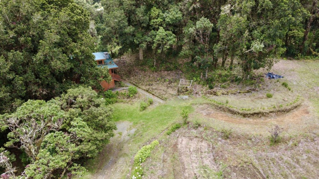 Mountain property for sale in Damitas del Guarco with cabin and stunning views