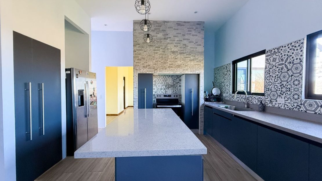 Exclusive Contemporary Residence in the Most Prestigious Mountain Community of Ciudad Colón