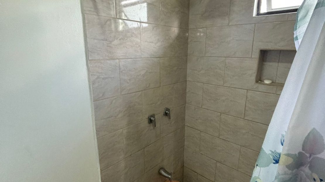 Unique style home in exclusive ex pat community of Atenas