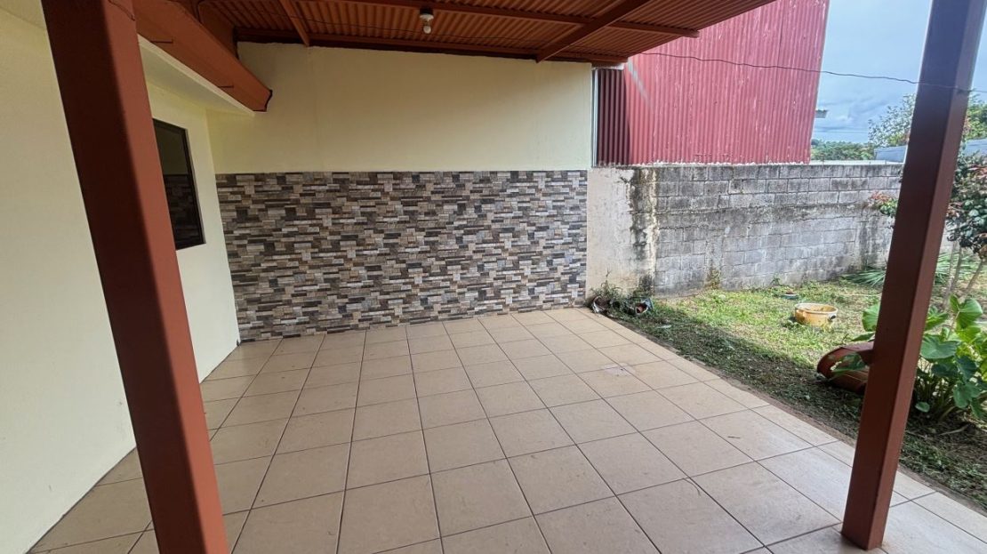 Casa en Atenas centro muy cerca de todo