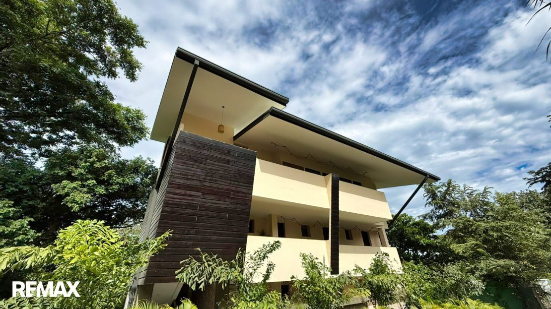 Isabel Condo Apartments – Prime Investment Opportunity in Nosara