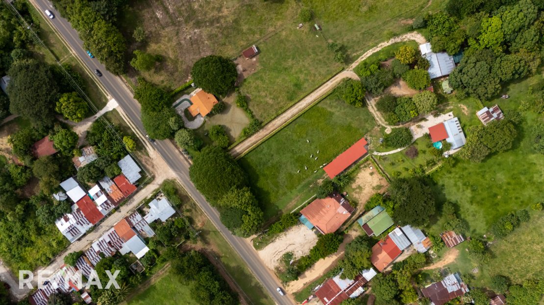 LOTE YARI – Exceptional Opportunity 2935 sqm on the Main Road