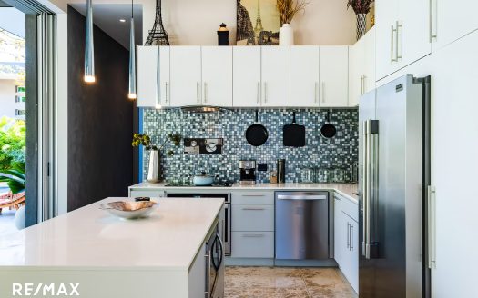 La Villeta – Modern Luxury in the Heart of Black Beauty Hills