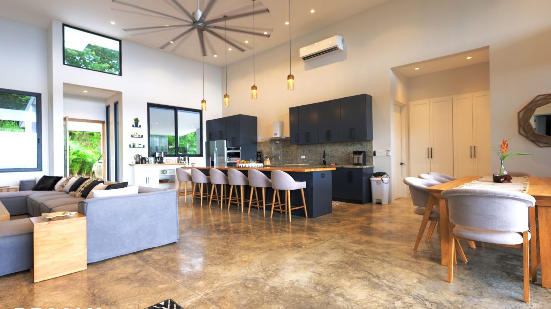 Luxury Retreat in Black Beauty Guanacaste | REMAX