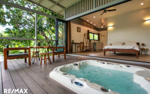 MASSIVE PRICE DROP!!!!!  10% INCOMES: LODGE 3 units Retreat with Jacuzzis Guanacaste | REMAX