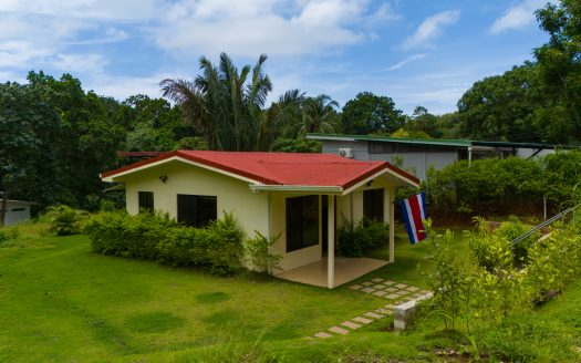 NEW PRICE!! Casa Linda en Santo Domingo de Samara Guanacaste | REMAX