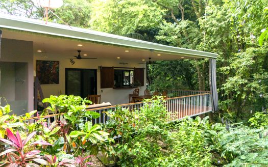 UNDER CONTRACT!!! CASA DE LA QUEBRADA | WALKING DISTANCE TO THE BEACH