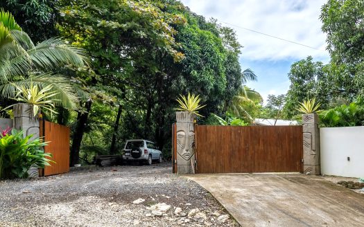 NEW PRiCE!!! CASA DE LA QUEBRADA | WALKING DISTANCE TO THE BEACH Guanacaste | REMAX