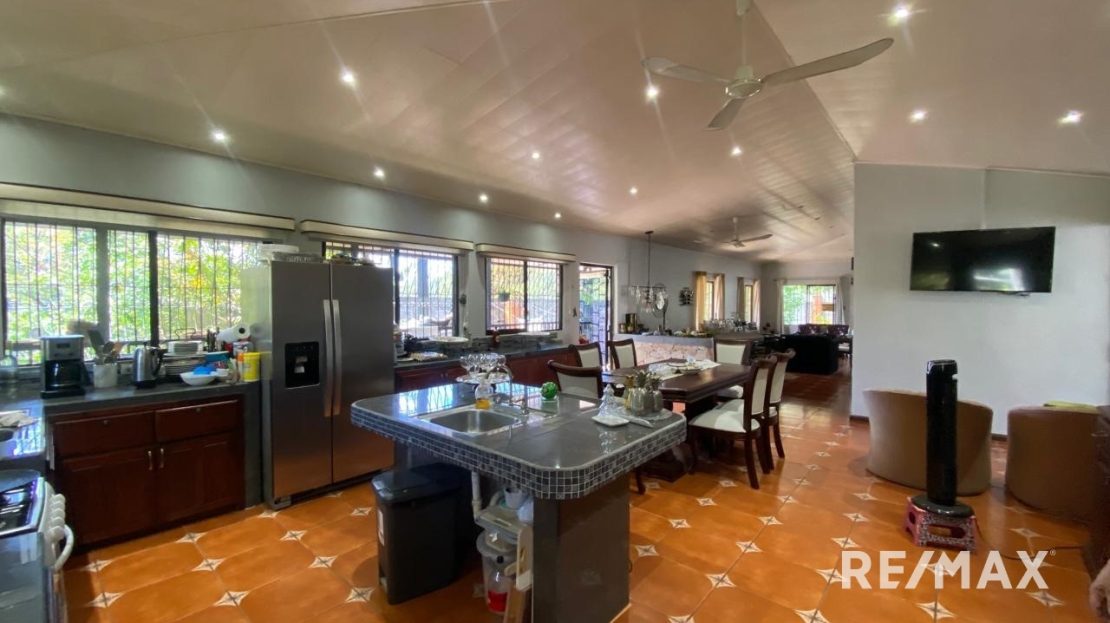 Orotina For Sale 27520 | RE/MAX Costa Rica Real Estate