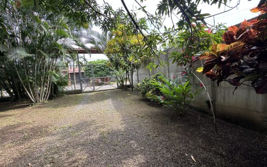 House and Land for Sale in Orotina: Strategic Location Surrounded by Nature