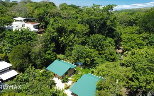 Rio Mar: 1-Bedroom Home with Container Apartment – Steps from La Boca de Nosara Guanacaste | REMAX
