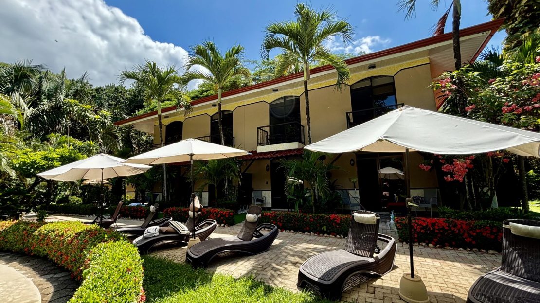 SPECTACULAR HOTEL IN SAMARA BEACH Guanacaste | REMAX