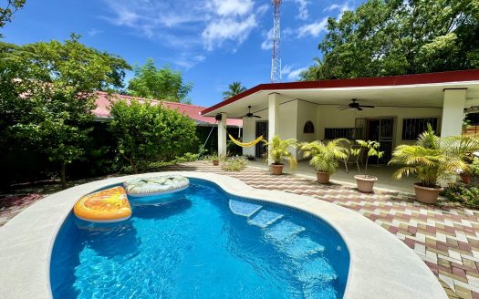 TWO CASAS IN SAMARA CENTER Guanacaste | REMAX