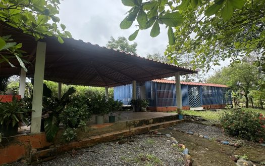 Country Estate for Sale in Turrubares, Laguna – Calle El Ebais, with BBQ Ranch and Two Small Homes