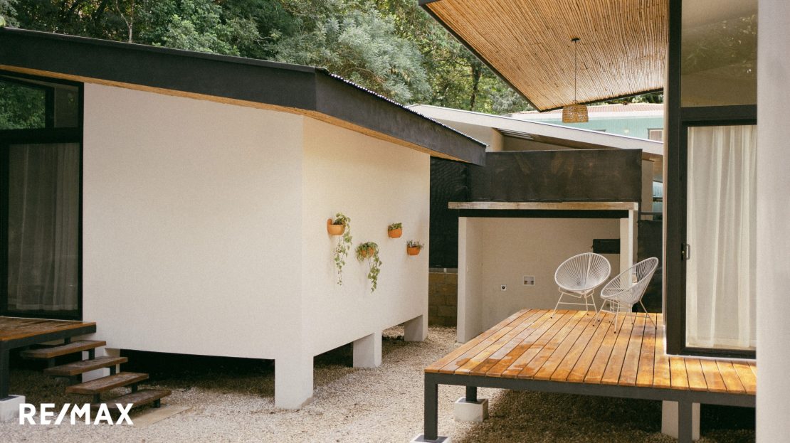 VILLAS JAGUAR- HEADING TO MAIN GUIONES Guanacaste | REMAX