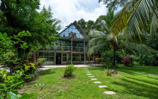 Villa Chalet Retreat Guanacaste | REMAX