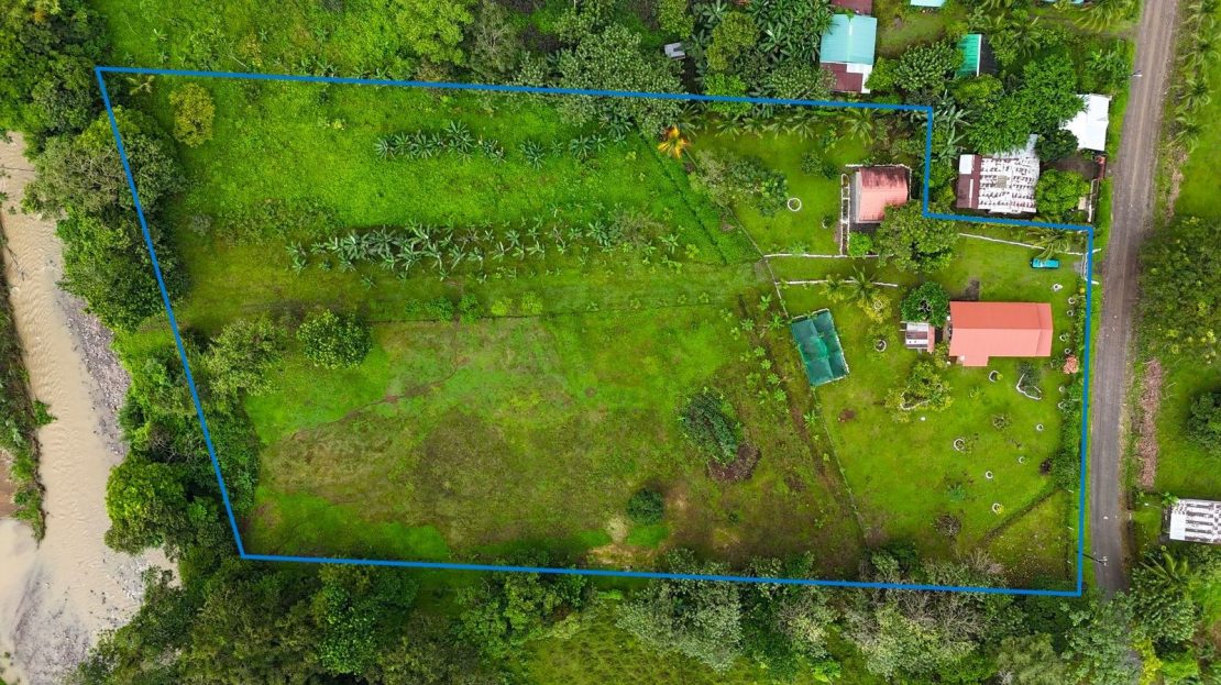 Property with cabin for sale San Carlos