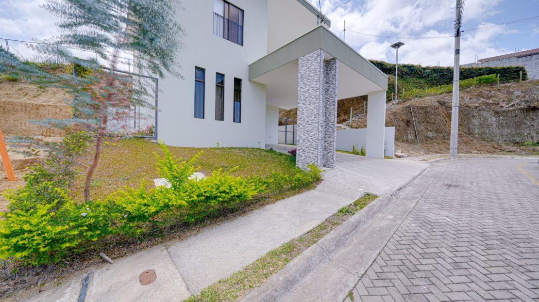 Costa Rica Real Estate