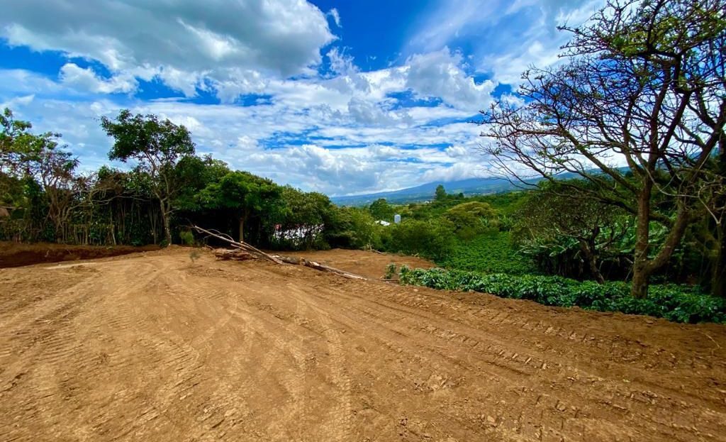 000 m² with Stunning Views