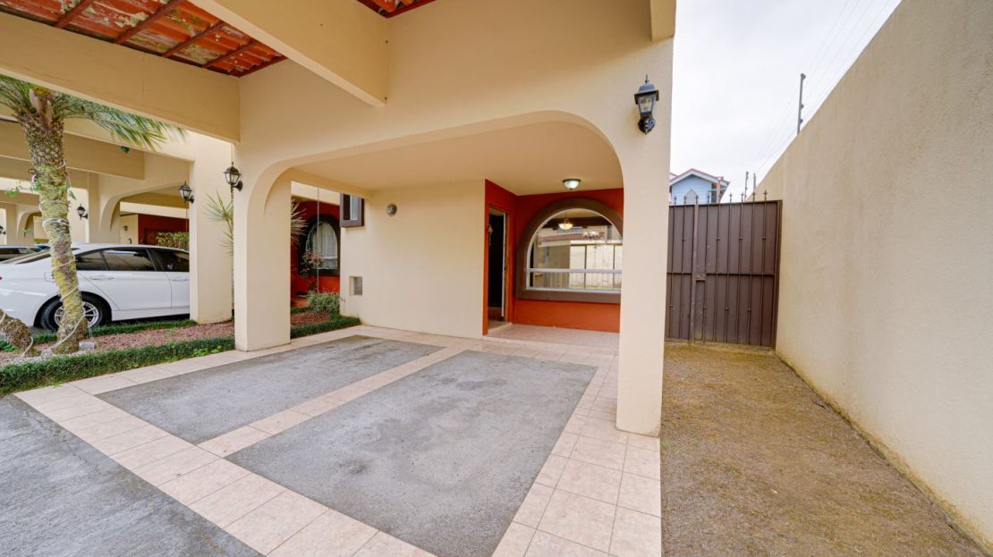 Costa Rica Real Estate