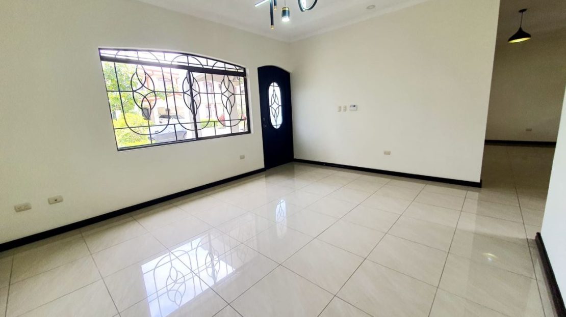 New Price - Even Better Value!  - Tranquility and Space: Elegant House in a Gated Community.