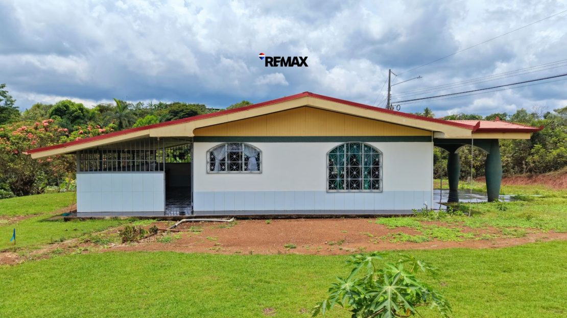 000 m² Lot with House for Sale – Pueblo Nuevo de Cajón