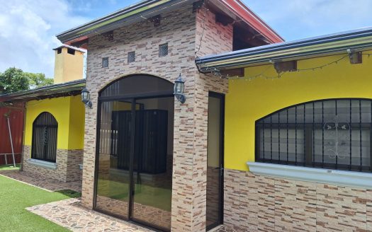 House for Sale in Poás, Alajuela – Stunning Views