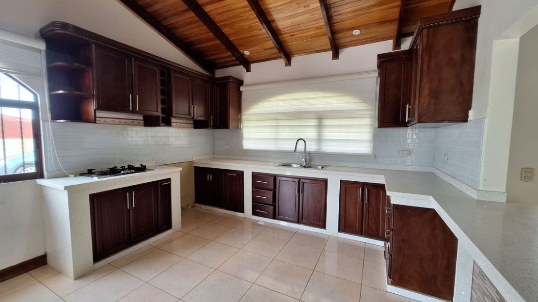 House for Sale in Poás